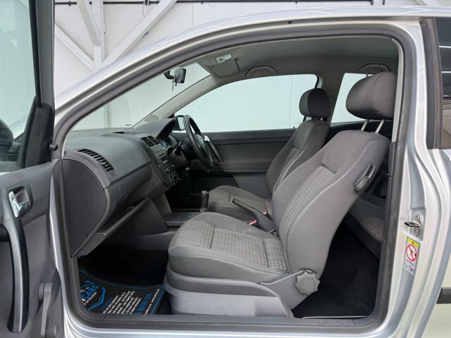 Volkswagen Polo Match Silver #21