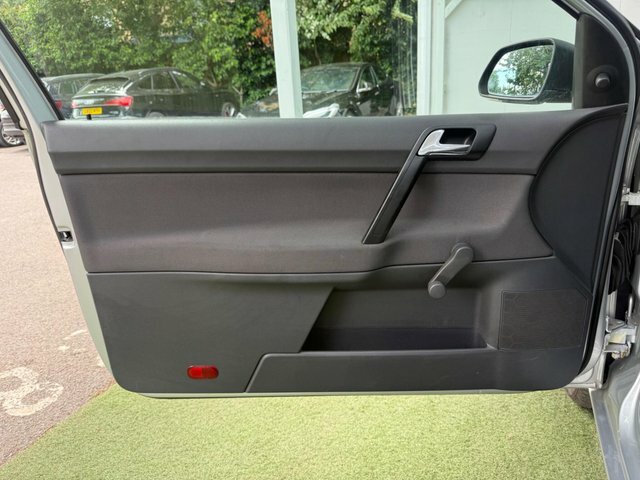 Volkswagen Polo Match Silver #25