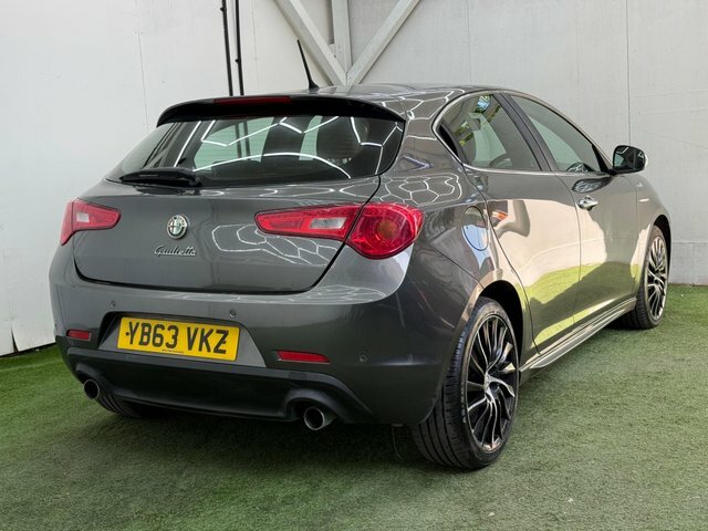 Alfa Romeo Giulietta Hatchback White #7