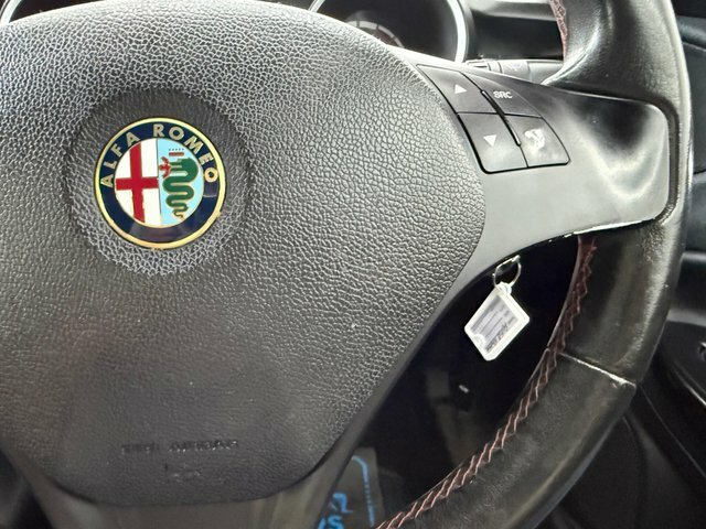 Alfa Romeo Giulietta Hatchback White #36