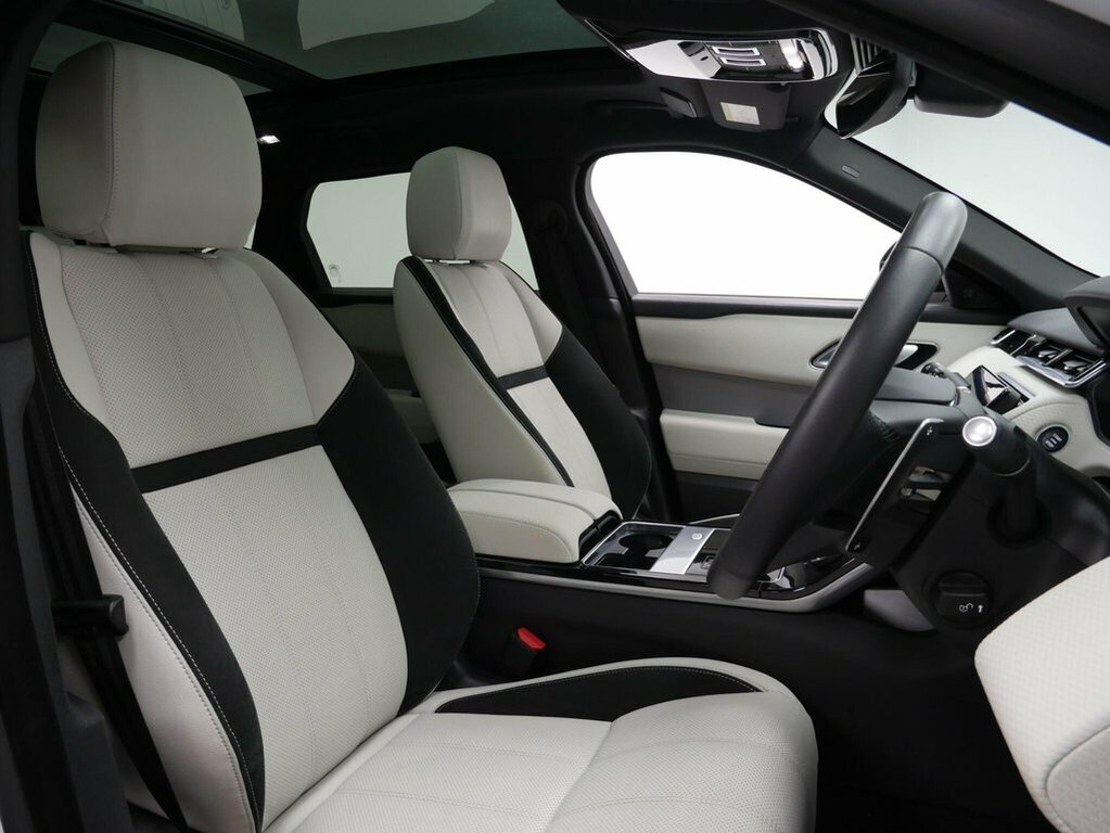 Land Rover Range Rover Velar For Sale In Little Gaddesden DC72MHY White #4