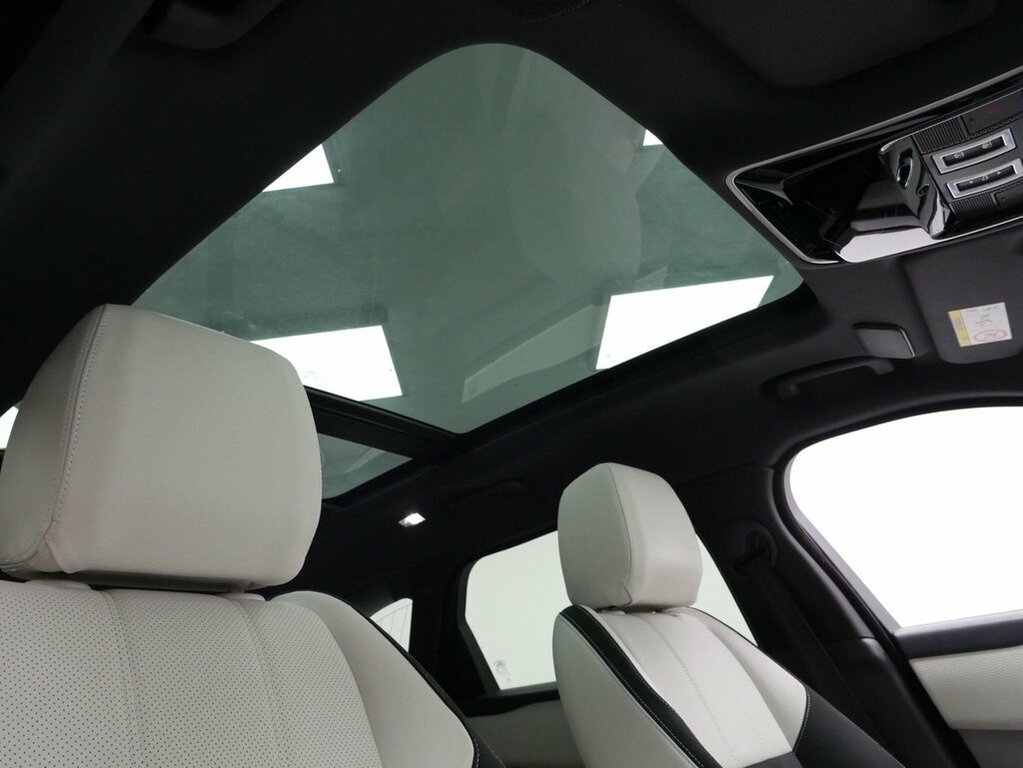 Land Rover Range Rover Velar For Sale In Little Gaddesden DC72MHY White #5
