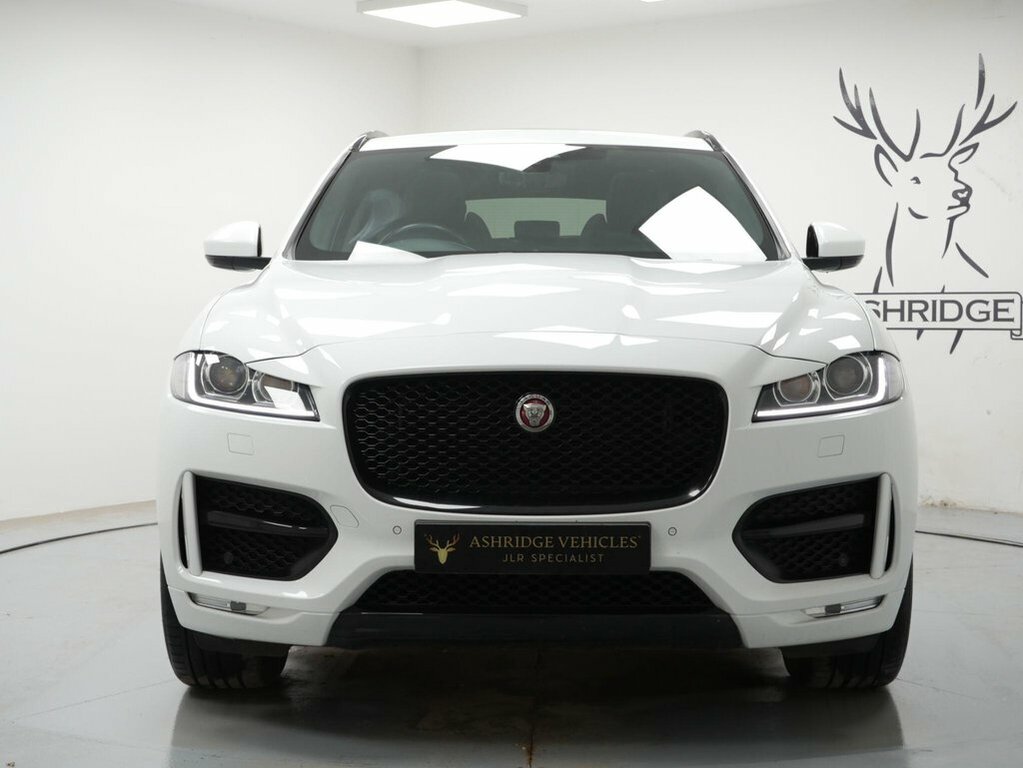 Jaguar F-Pace For Sale In Little Gaddesden White #2