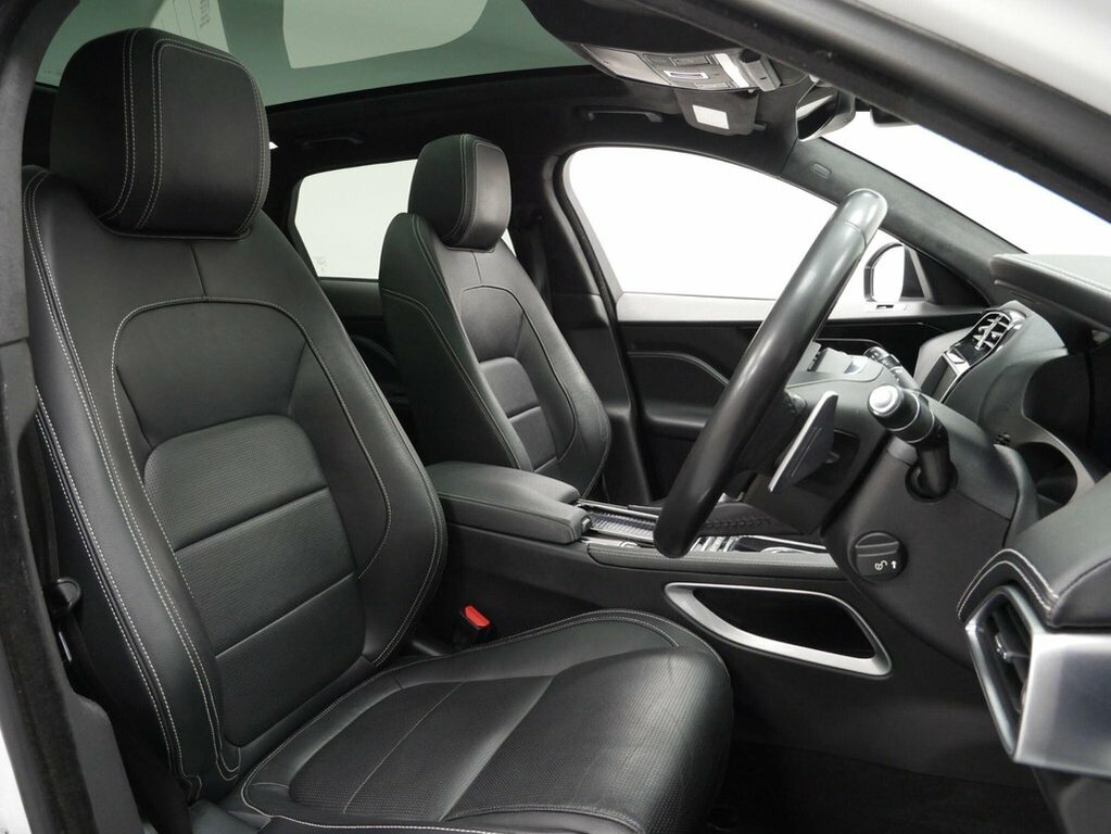 Jaguar F-Pace For Sale In Little Gaddesden White #4