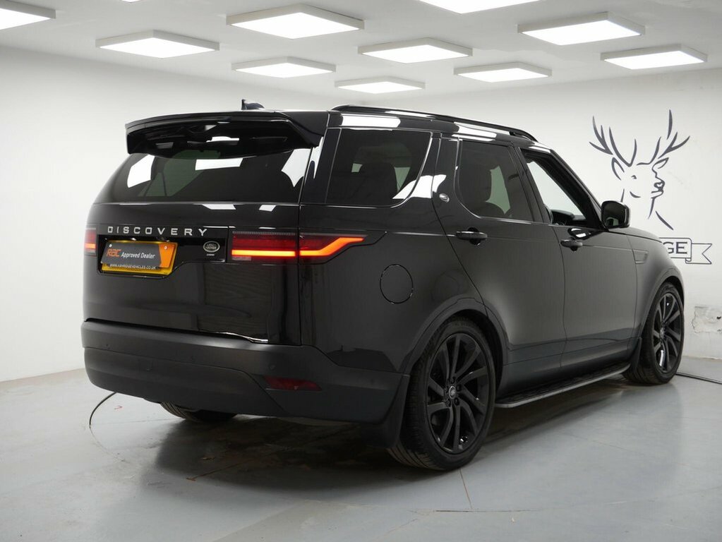 Land Rover Discovery 2.0 D200 R-dynamic Se 2022 Black #12
