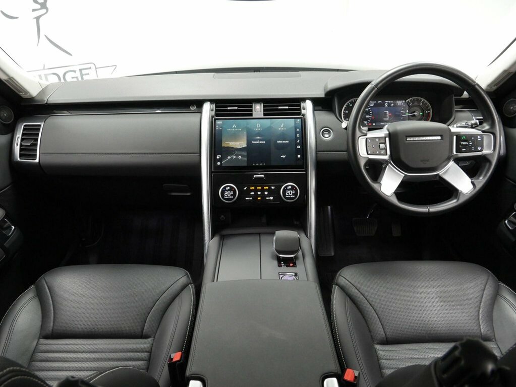 Land Rover Discovery 2.0 D200 R-dynamic Se 2022 Black #16
