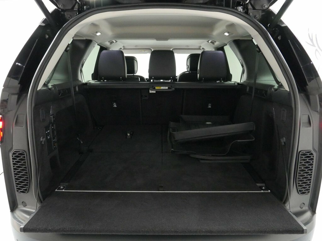 Land Rover Discovery 2.0 D200 R-dynamic Se 2022 Black #37