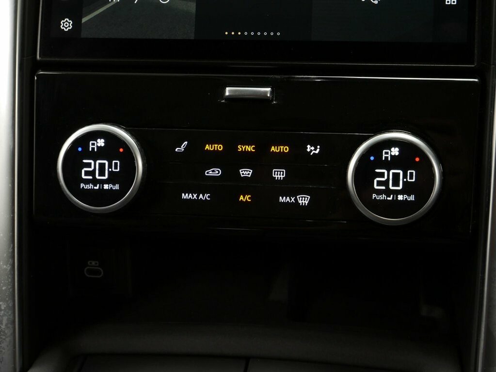 Land Rover Discovery 2.0 D200 R-dynamic Se 2022 Black #32