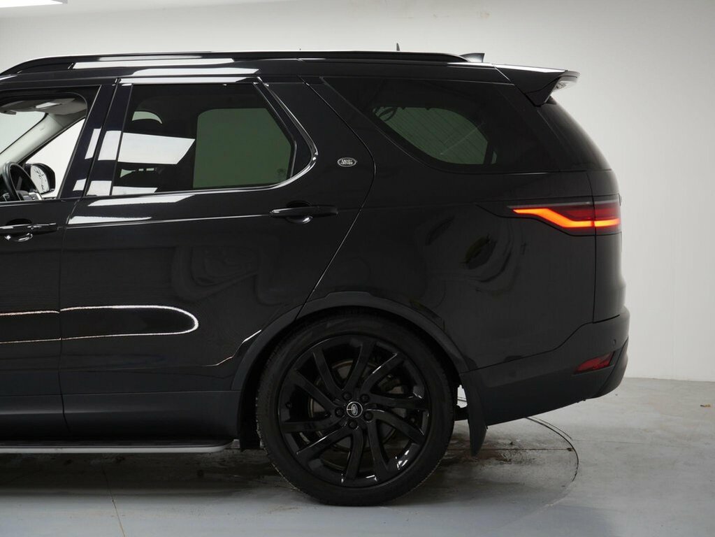 Land Rover Discovery 2.0 D200 R-dynamic Se 2022 Black #10