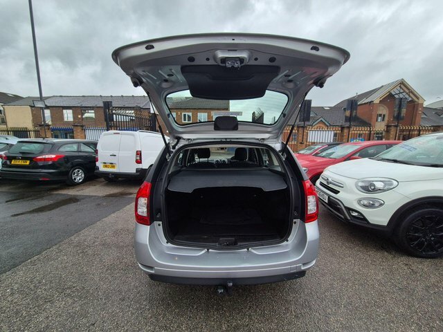 Dacia Logan 1.5 Dci Laureate Red #7