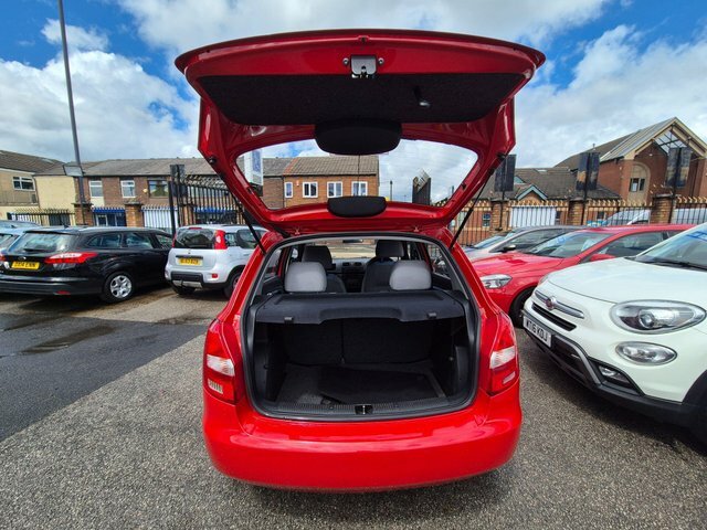 Skoda Fabia Hatchback White #7