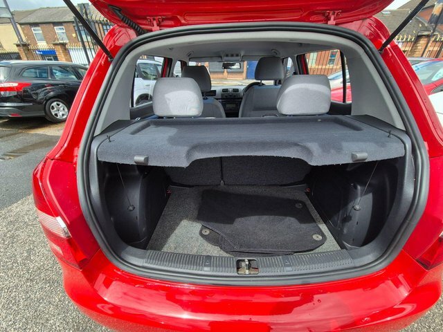 Skoda Fabia Hatchback White #8