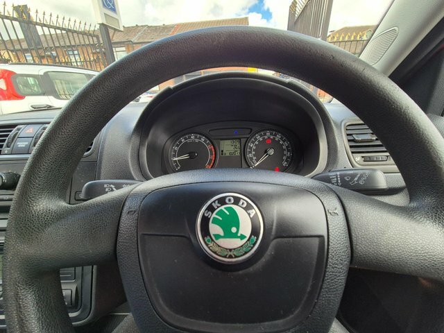 Skoda Fabia Hatchback White #15