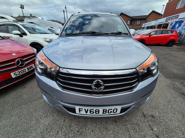 SsangYong Turismo 2.2D Ex T-tronic Euro 6 Silver #3