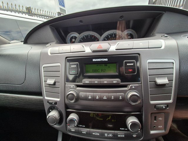 SsangYong Turismo Elx Blue #18