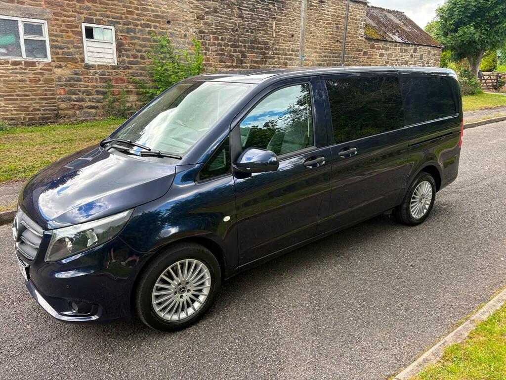 Mercedes-Benz Vito Combi Van 2.0 119 Cdi Premium Crew Van G-tronic Rw Blue