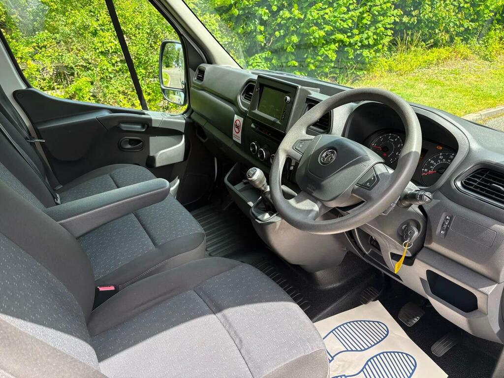 Vauxhall Movano Mpv Silver #7