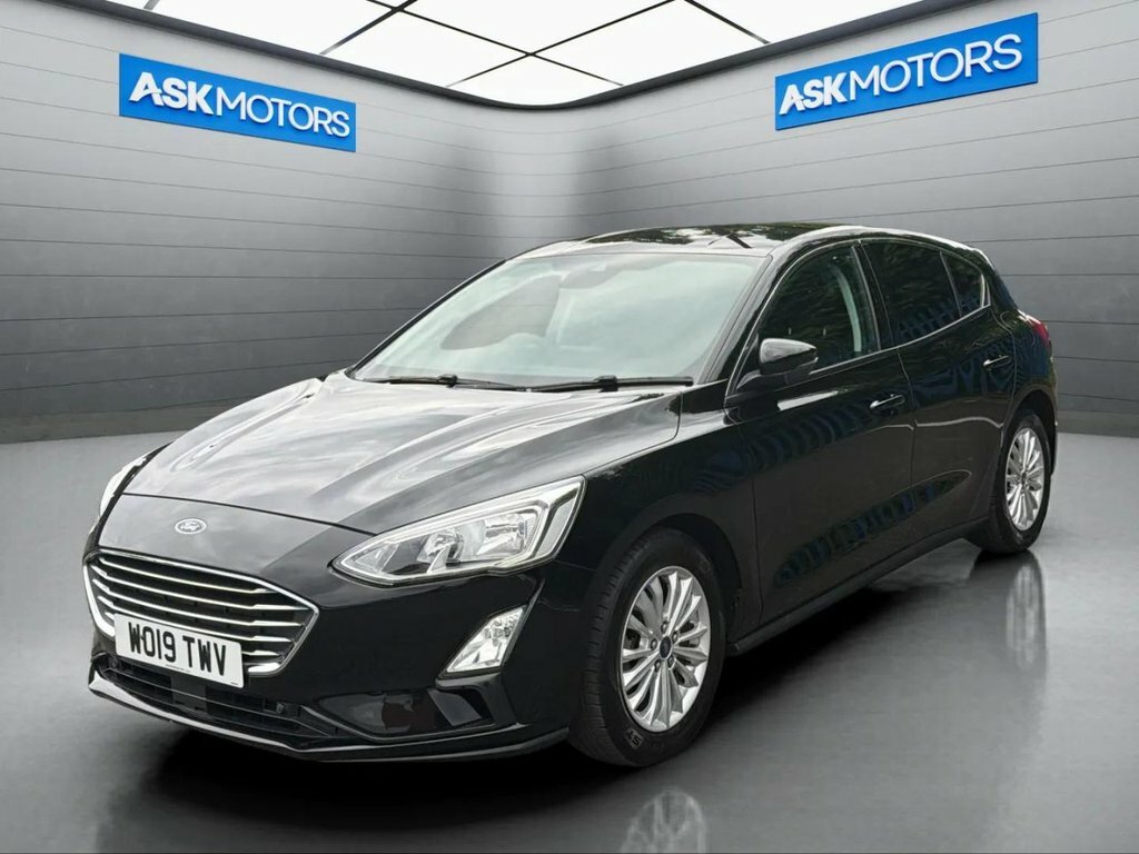 Ford Focus 1L Titanium Black