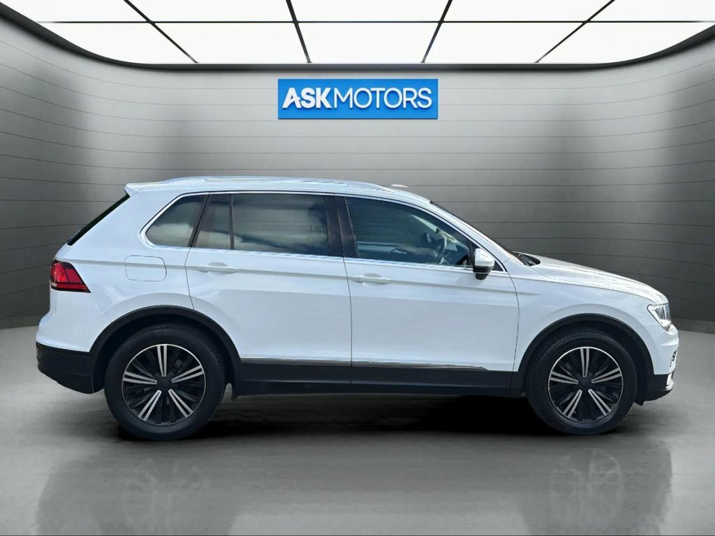Volkswagen Tiguan 2L Se Navigation White #4