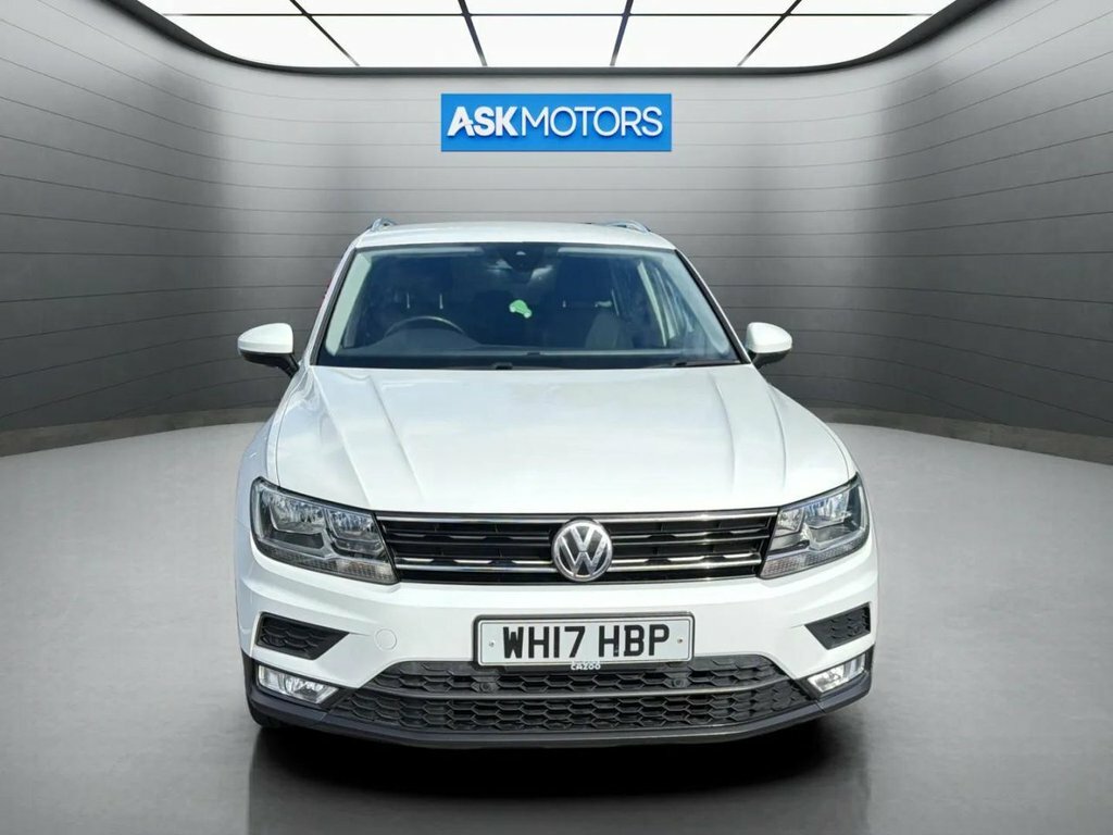 Volkswagen Tiguan 2L Se Navigation White #2