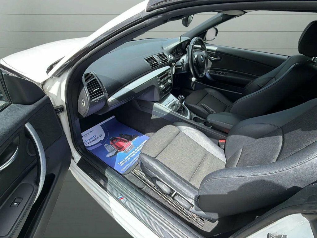 BMW 1 Series 2L M Sport White #4