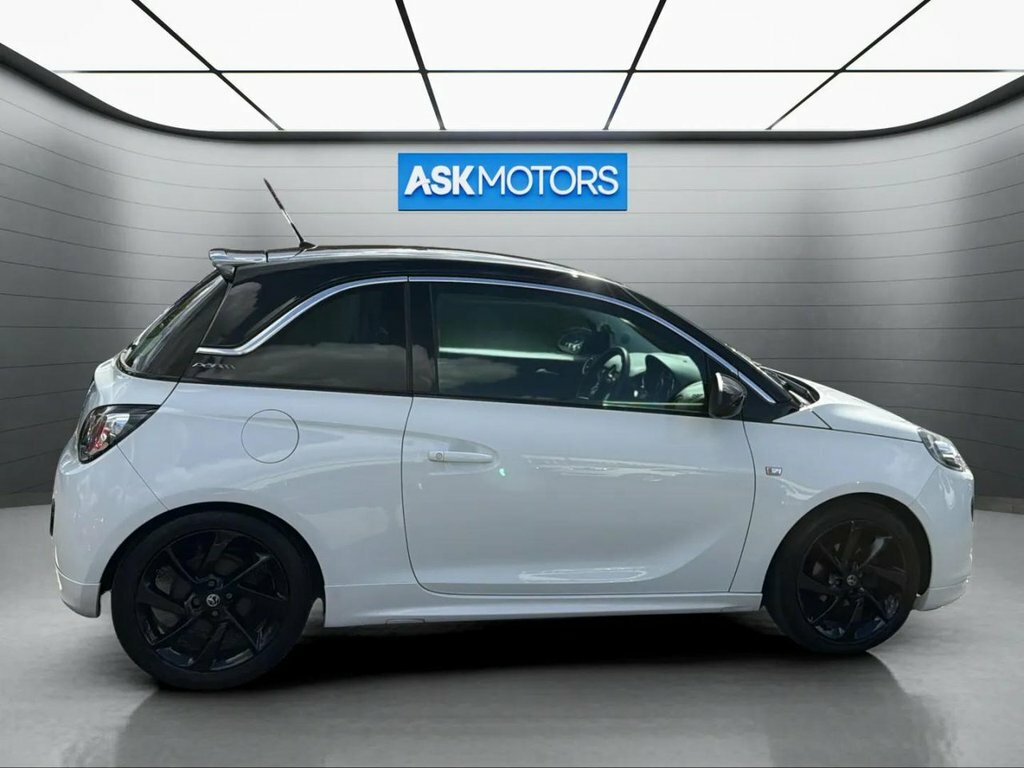 Vauxhall Adam 2018 1.2 Energised 69 Bhp Red #11