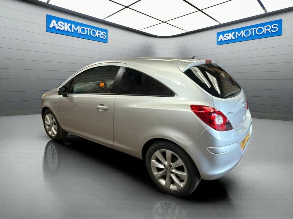 Vauxhall Corsa 1.3L Excite Silver #3