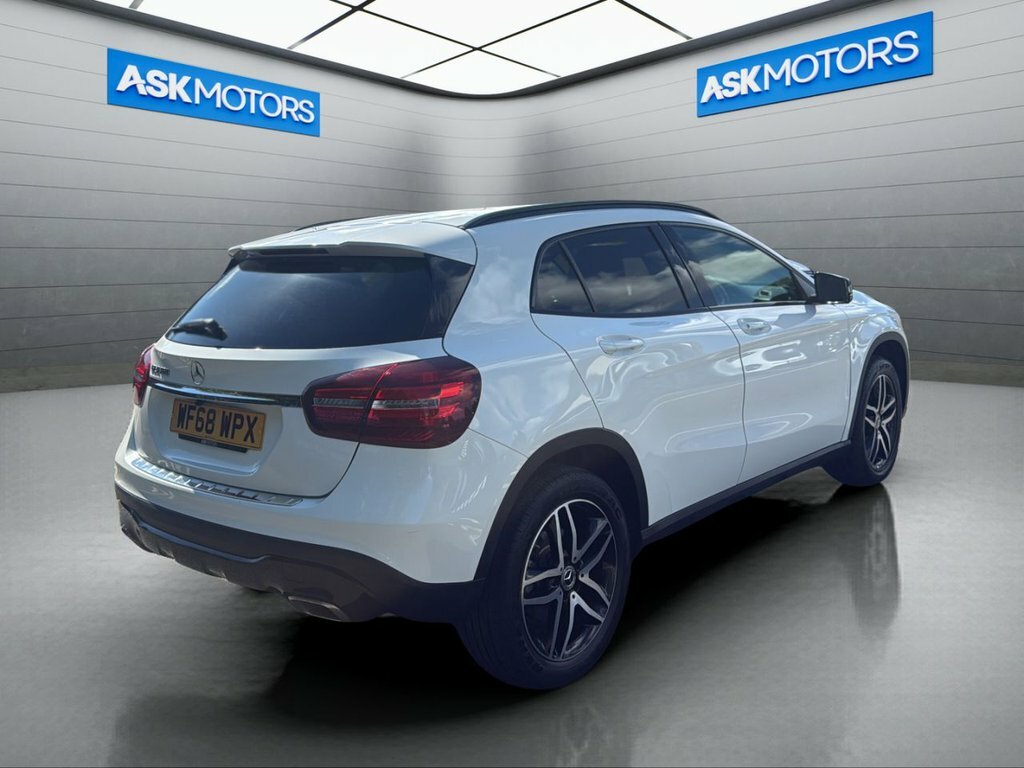 Mercedes-Benz GLA Class 1.6L Urban Edition White #6
