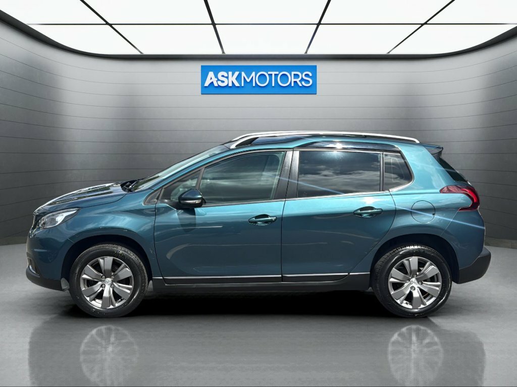 Peugeot 2008 1.2L Active Green #2
