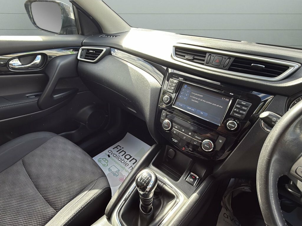 Nissan Qashqai N-tec White #17