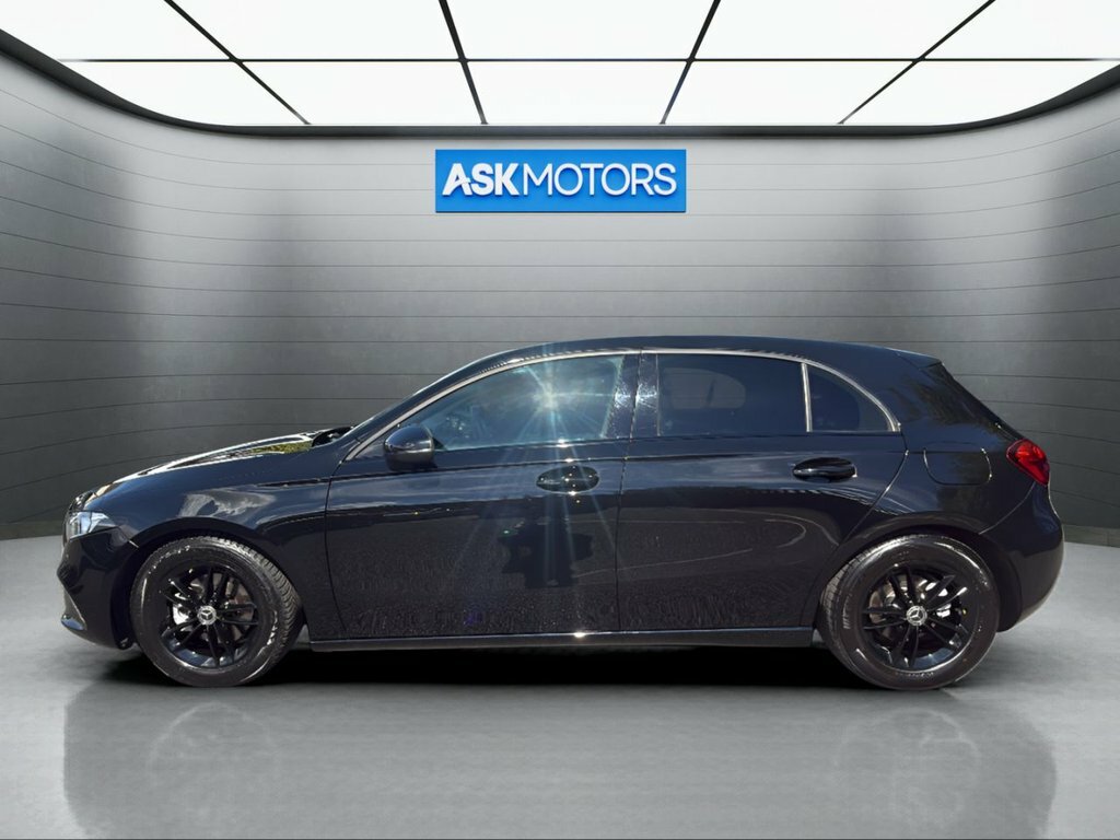 Mercedes-Benz A Class 1.5L Se Black #3