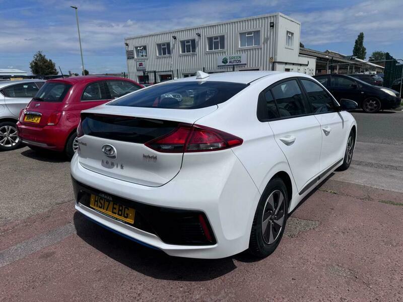 Hyundai Ioniq 1.6 H-gdi Se Dct HS17EBG White #3