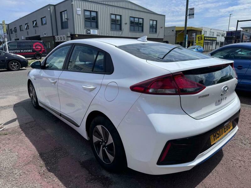 Hyundai Ioniq 1.6 H-gdi Se Dct HS17EBG White #6