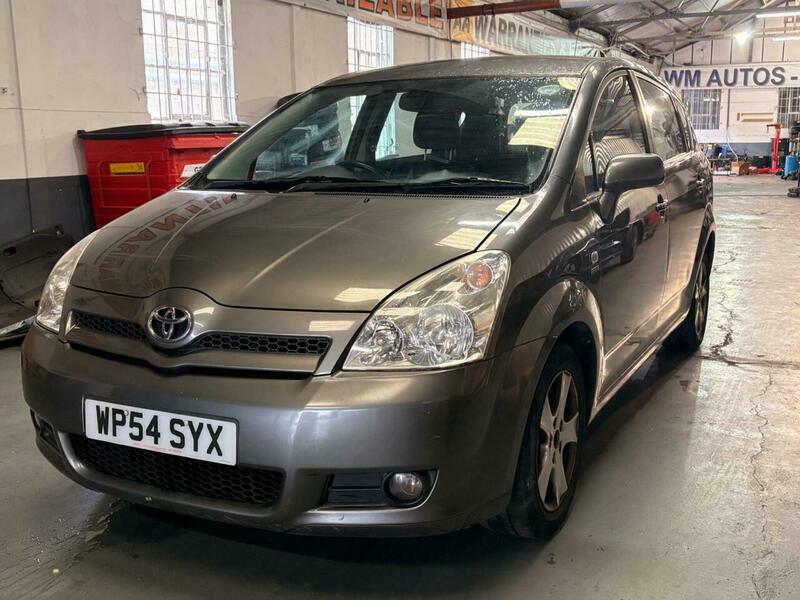 Toyota Corolla Verso 1.8 Vvt-i T3 Grey #3