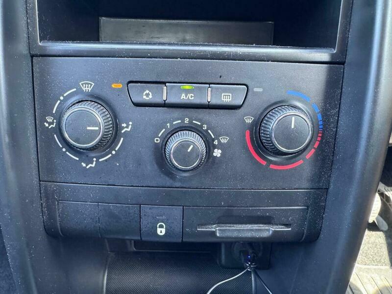 Peugeot 207 Hatchback 1.4 Black #19