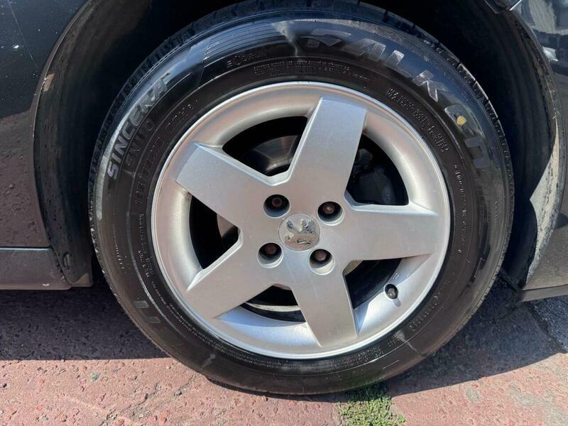 Peugeot 207 Hatchback 1.4 Black #39