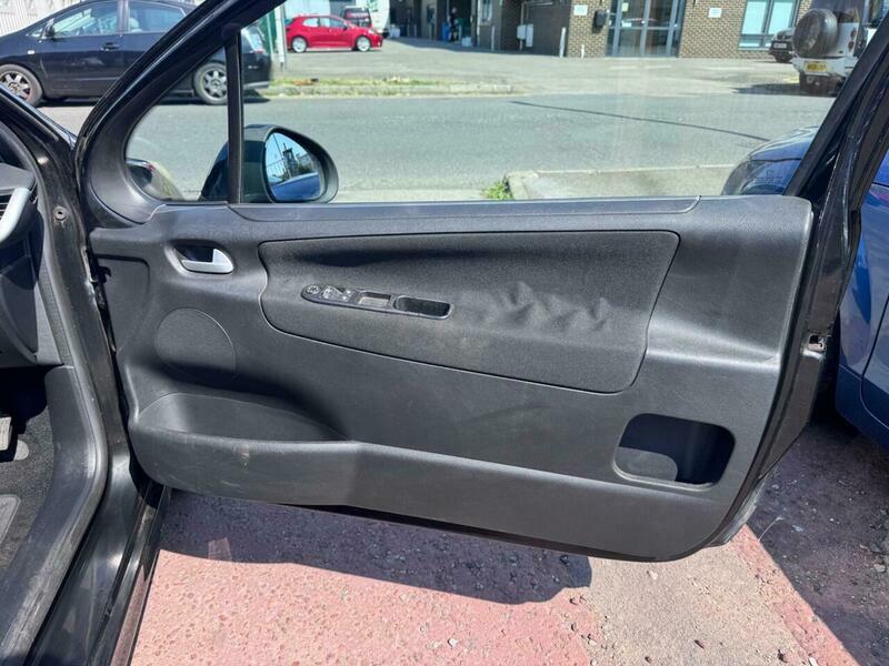 Peugeot 207 Hatchback 1.4 Black #25