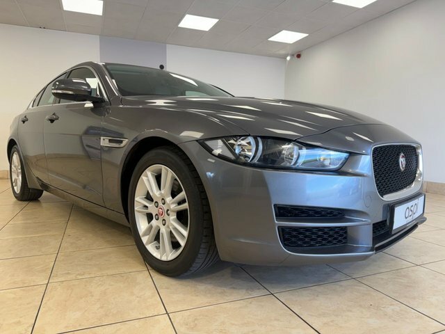 Jaguar XE Prestige Saloon WN18UBX Grey #5