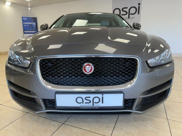 Jaguar XE Prestige Saloon WN18UBX Grey #3