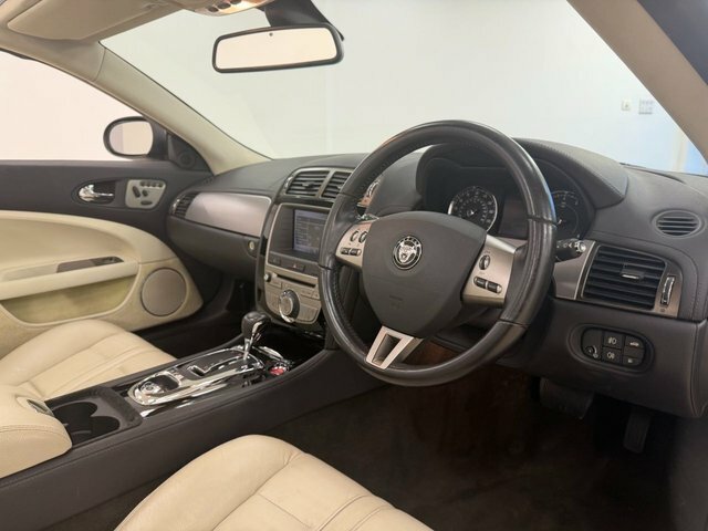 Jaguar XK 4.2 Coupe 294 Bhp Blue #21