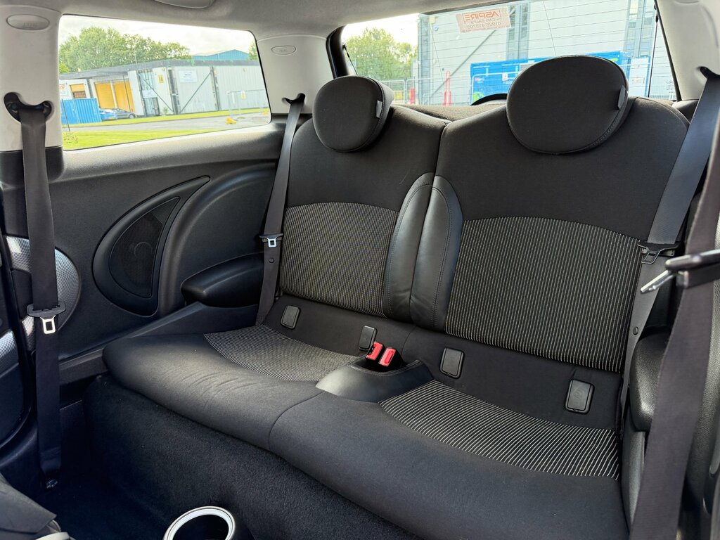 Mini Hatch 1.6 Cooper Euro 4 Blue #23