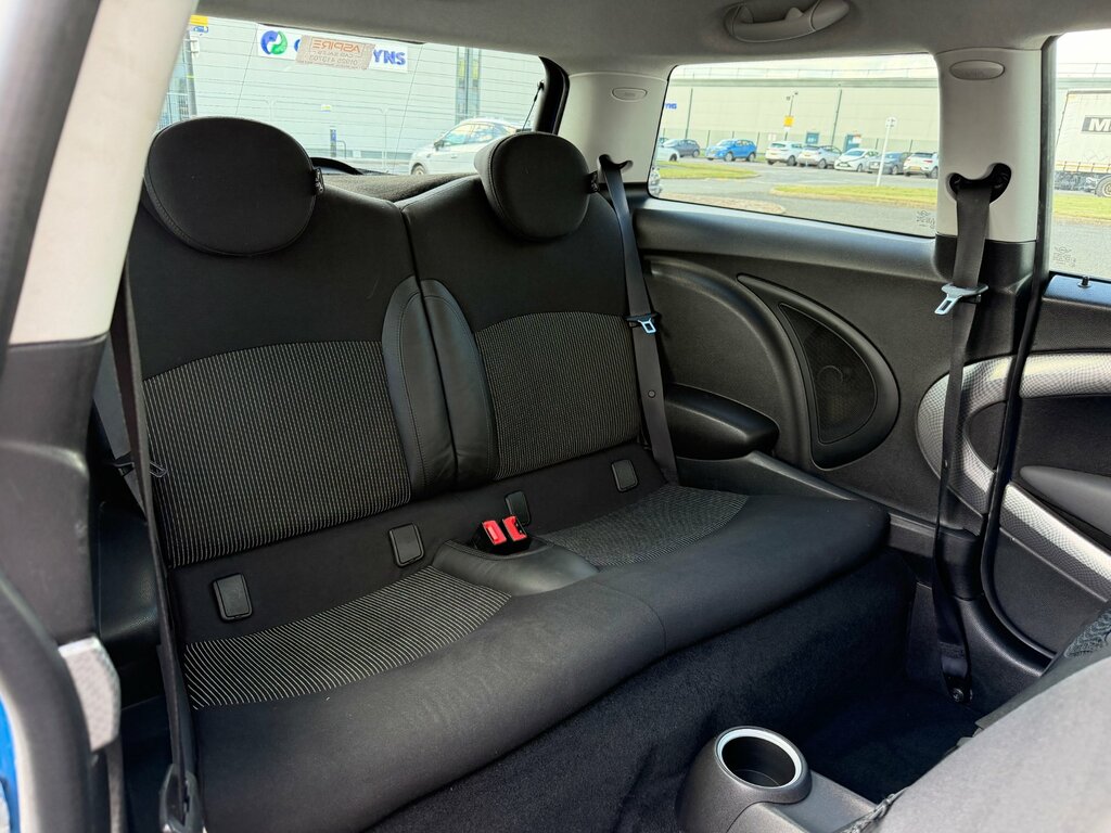 Mini Hatch 1.6 Cooper Euro 4 Blue #22