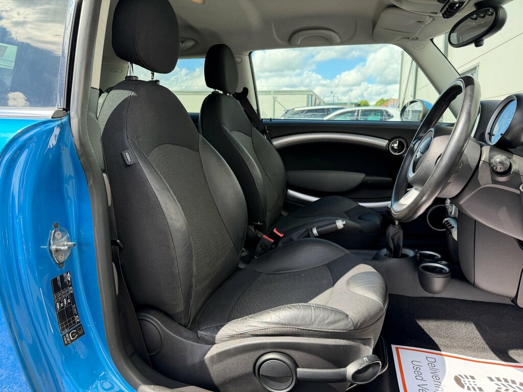 Mini Hatch 1.6 Cooper Euro 4 Blue #21