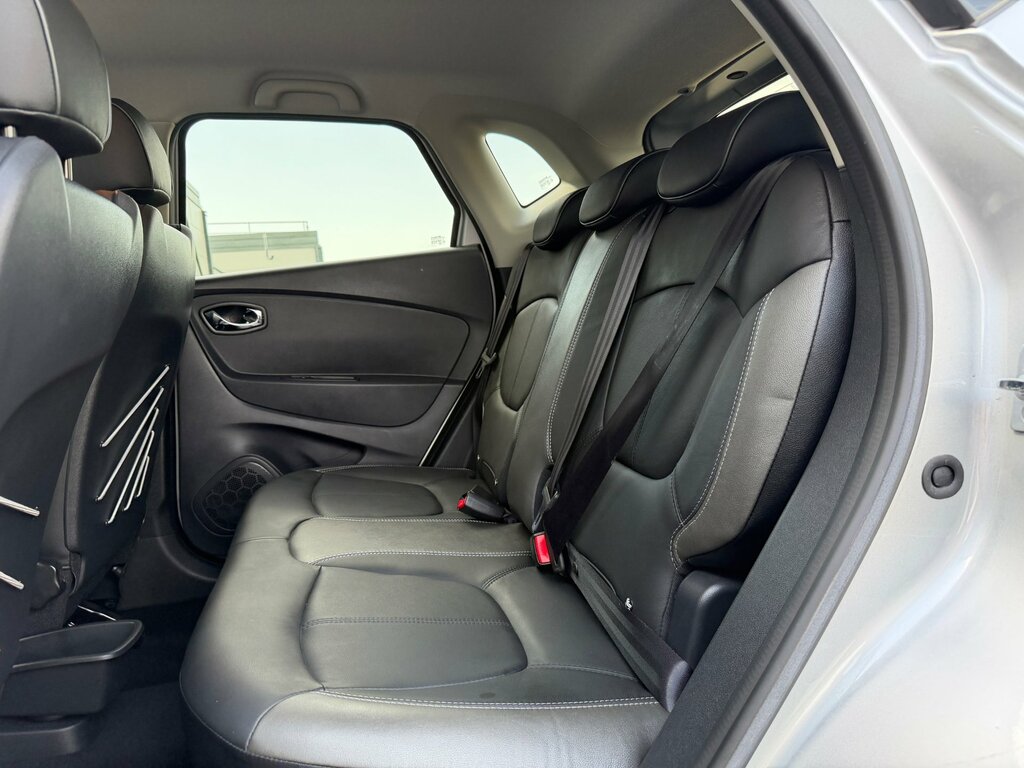 Renault Captur 1.5 Dci 110 Signature Nav Red #29