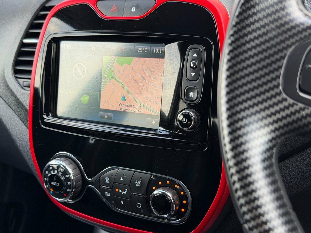 Renault Captur 1.5 Dci 110 Signature Nav Red #33