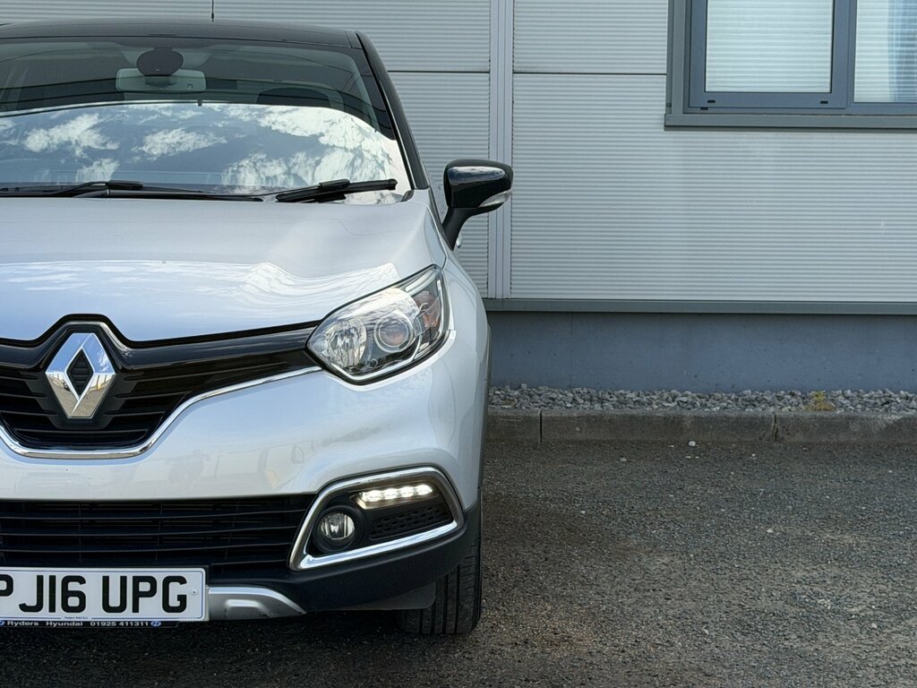 Renault Captur 1.5 Dci 110 Signature Nav Red #4