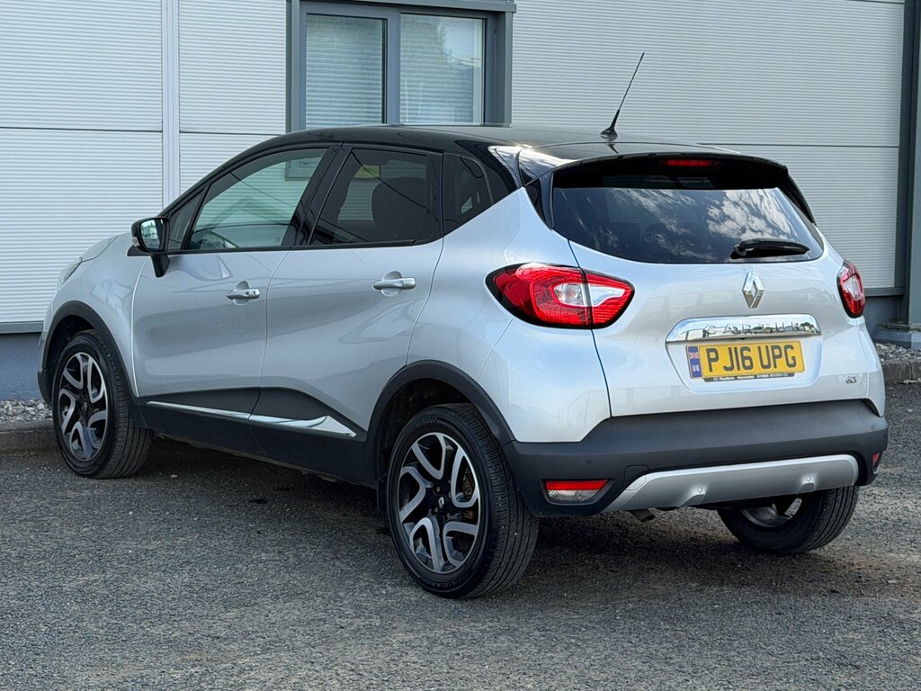 Renault Captur 1.5 Dci 110 Signature Nav Red #11