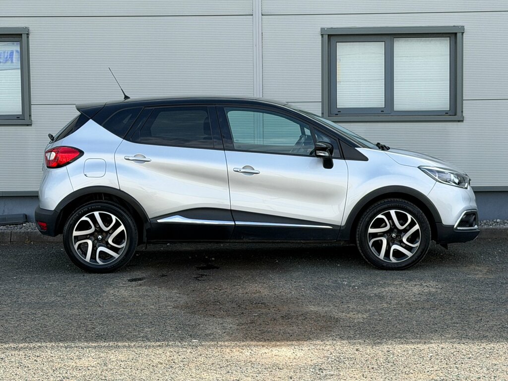 Renault Captur 1.5 Dci 110 Signature Nav Red #9