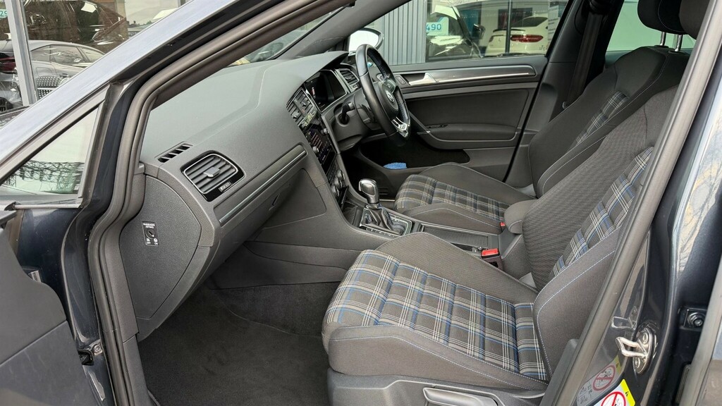 Volkswagen e-Golf E-golf 135 Bhp White #15