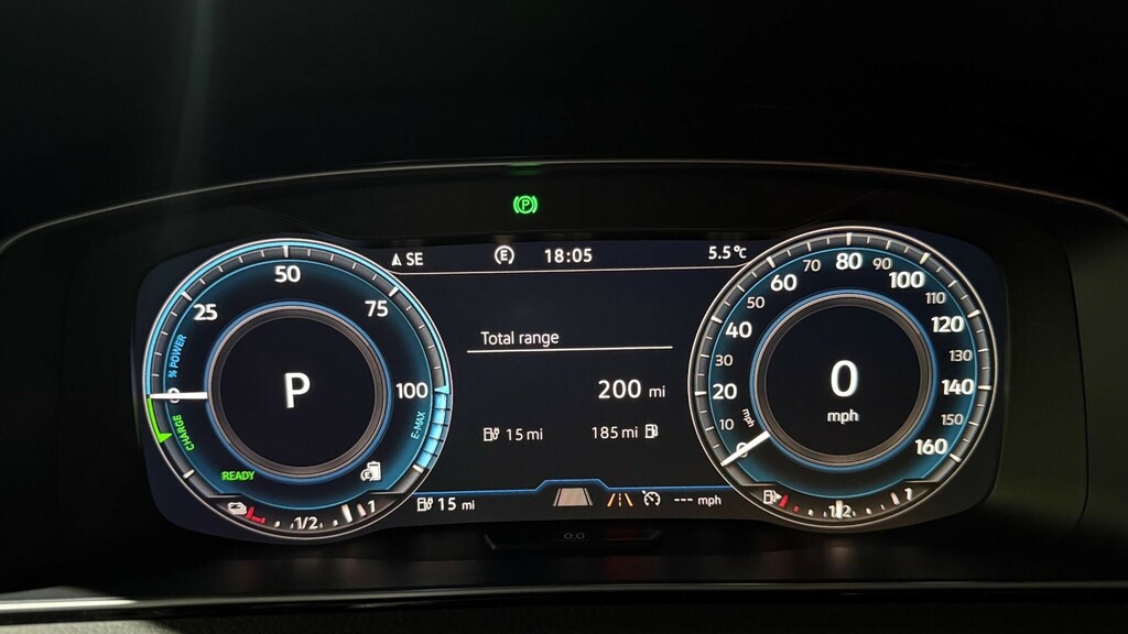 Volkswagen e-Golf E-golf 135 Bhp White #21